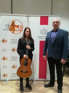 Read more about the article Valsts konkursa III kārta izglītības programmā Stīgu instrumentu spēle – Ģitāras spēle.
