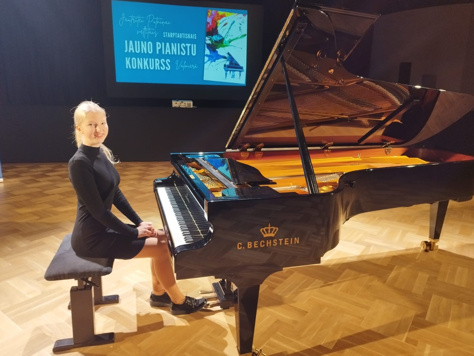 You are currently viewing Jautrītei Putniņai veltītais Starptautiskais jauno pianistu konkurss